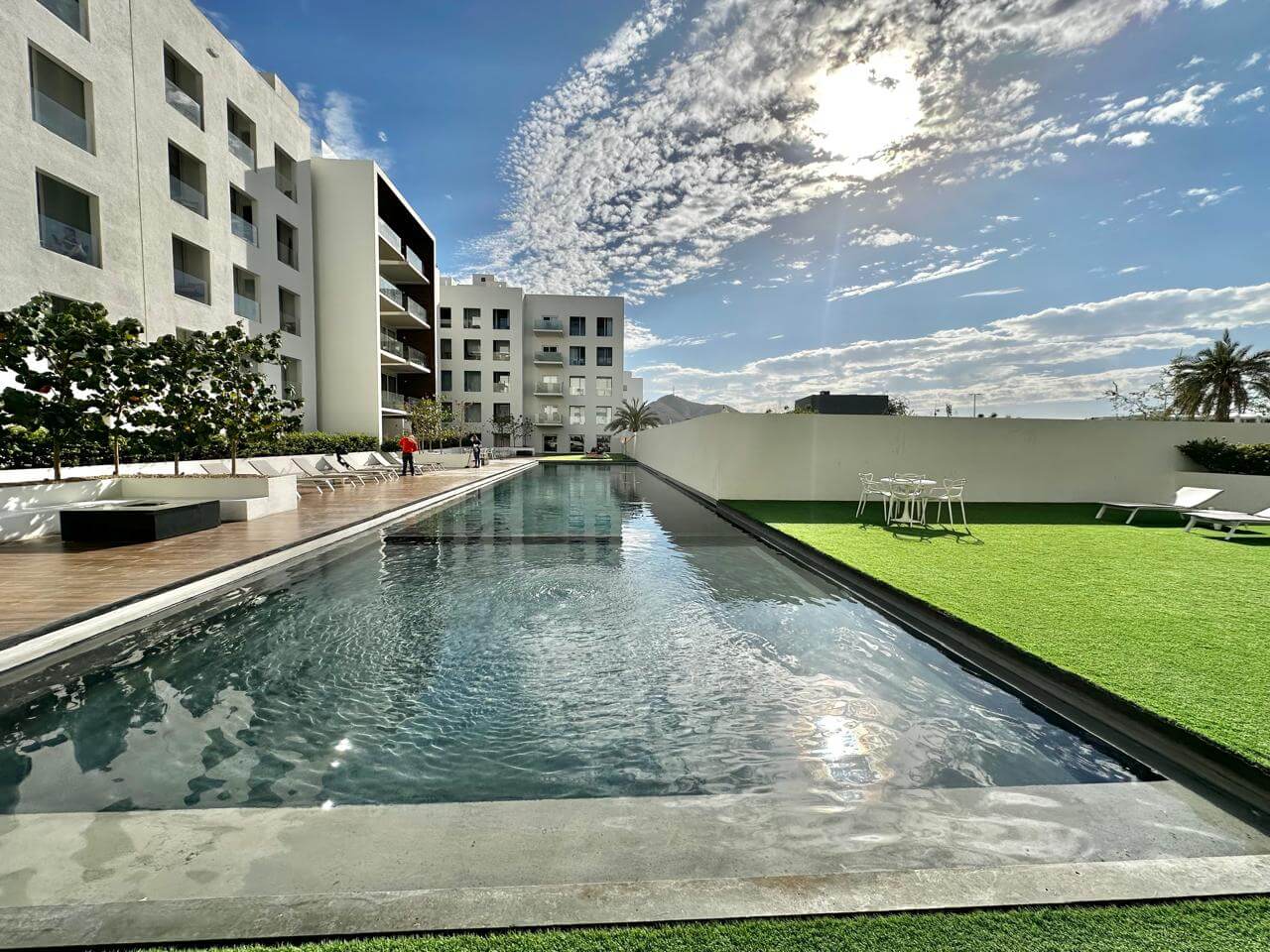 Increíble departamento de 2 habitaciones en el centro, a 5 min a pie de la playa, con alberca enorme.