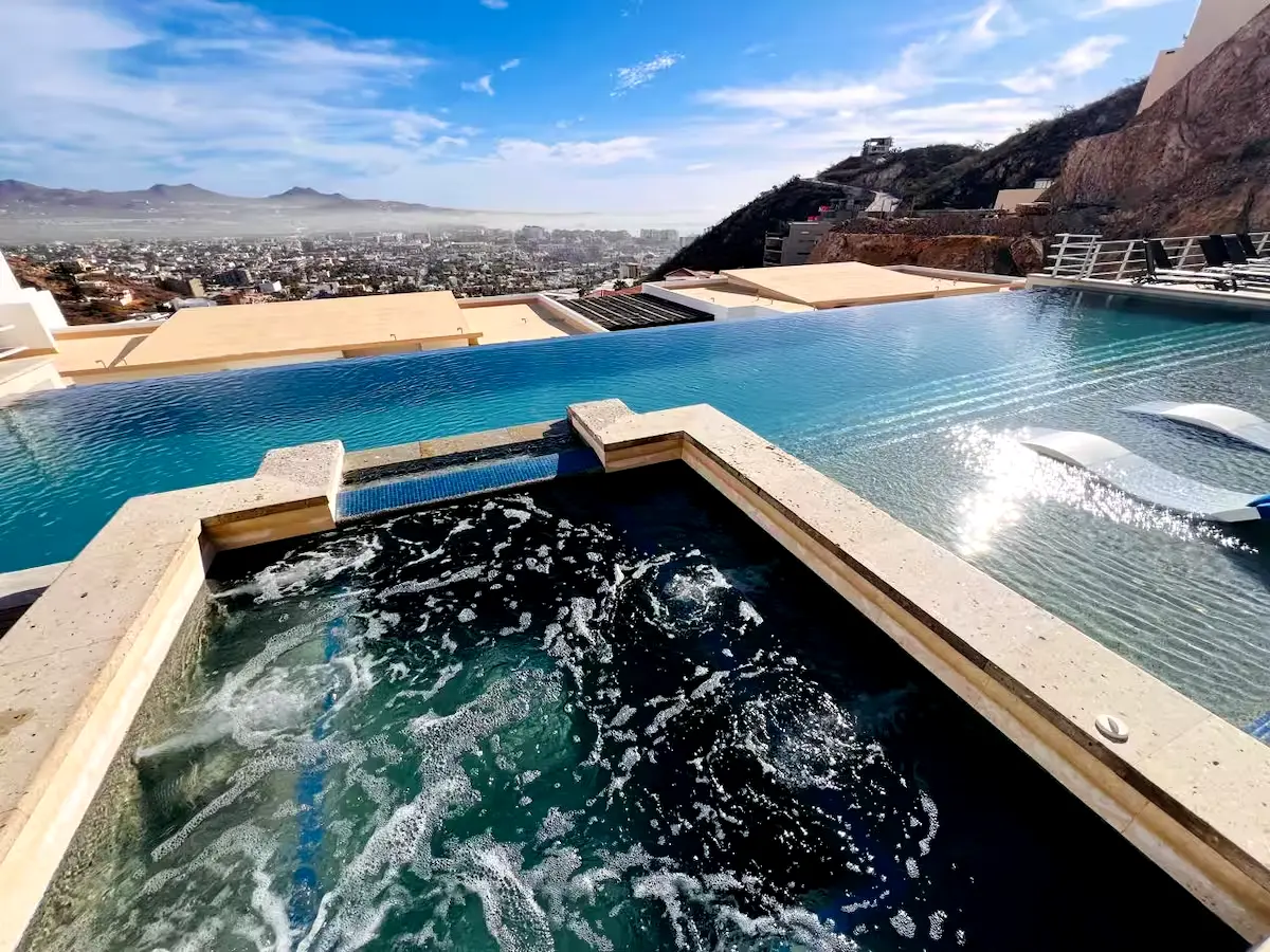 Alojamiento 2 hab, gimnasio, jacuzzi y piscina