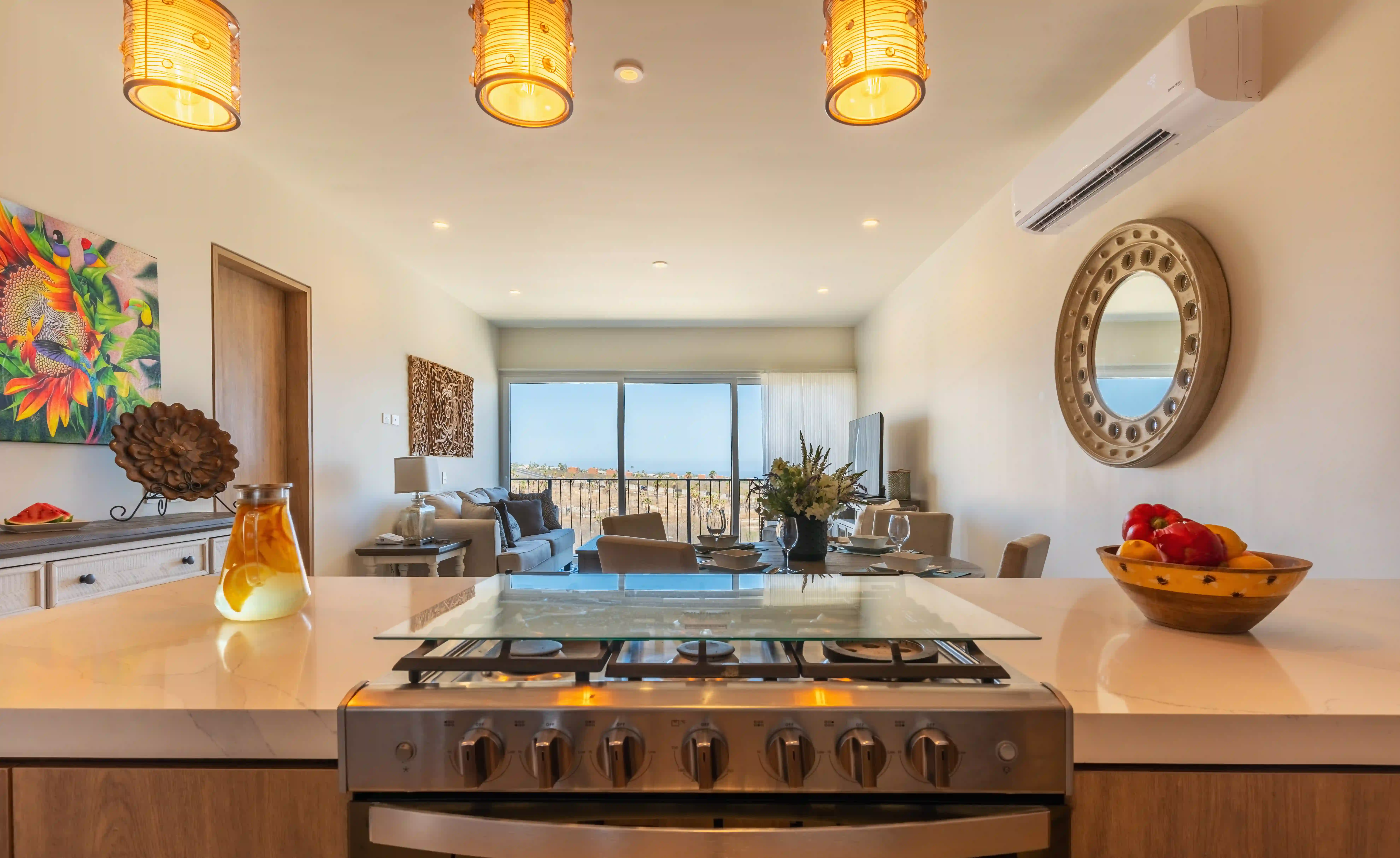 Penthouse de 2 dormitorios en Cuatrovientos con vistas espectaculares y opción de avistamiento de ballenas.