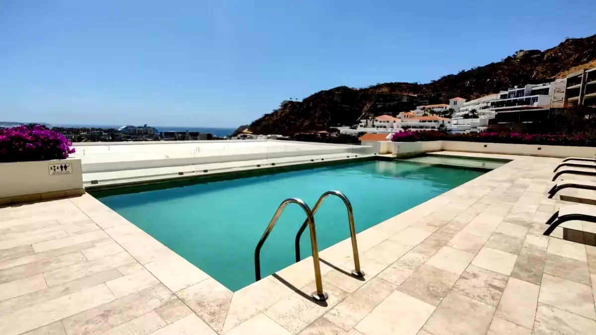 Departamento 2 hab con piscina, excelente vista y ubicación céntrica.